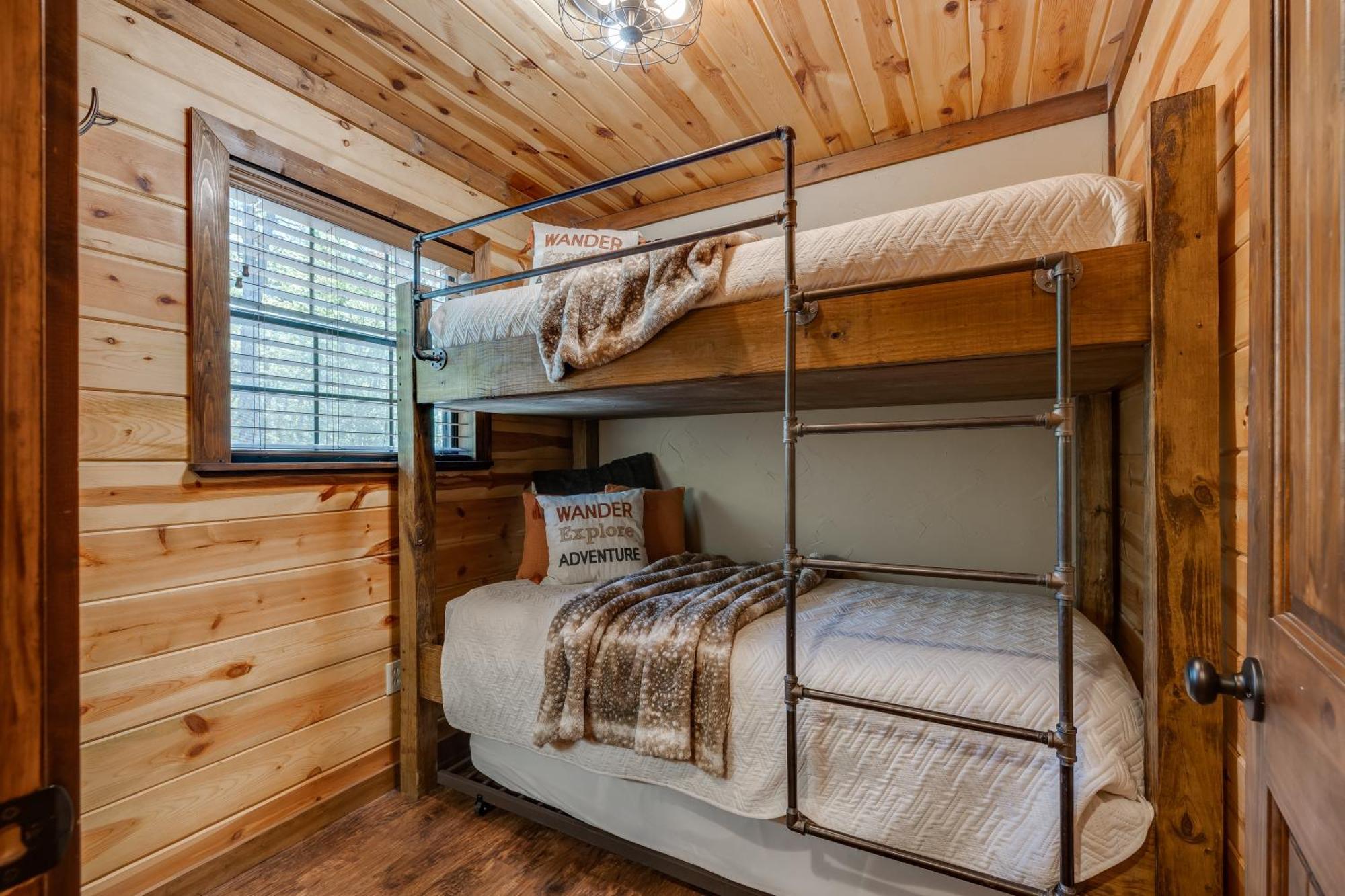 Cross Timbers Cabin On The Grove'S 25-Acres Брокен-Боу Екстер'єр фото